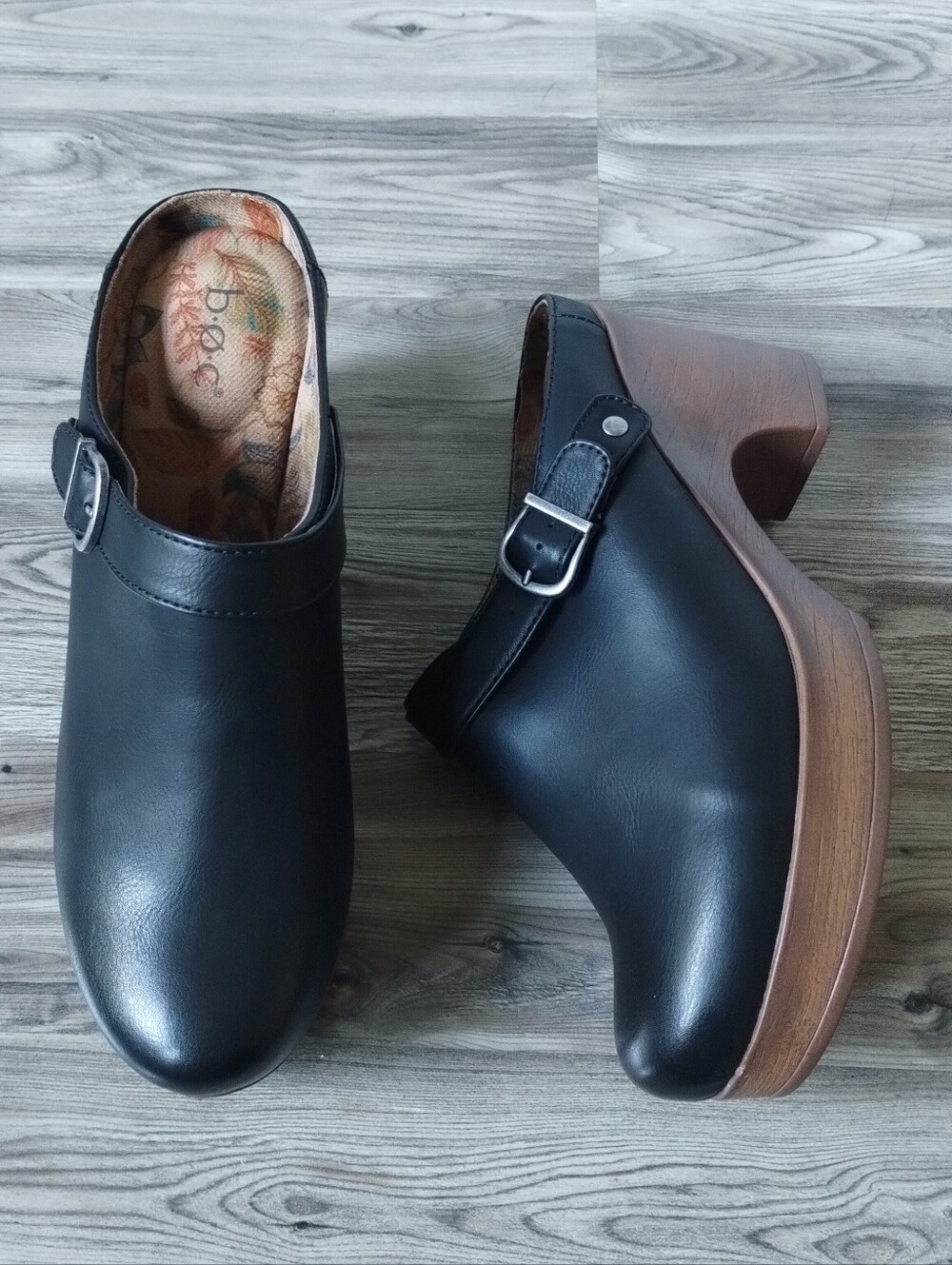 BOC by Born Adel Womens Black Round Closed Toe Clogs